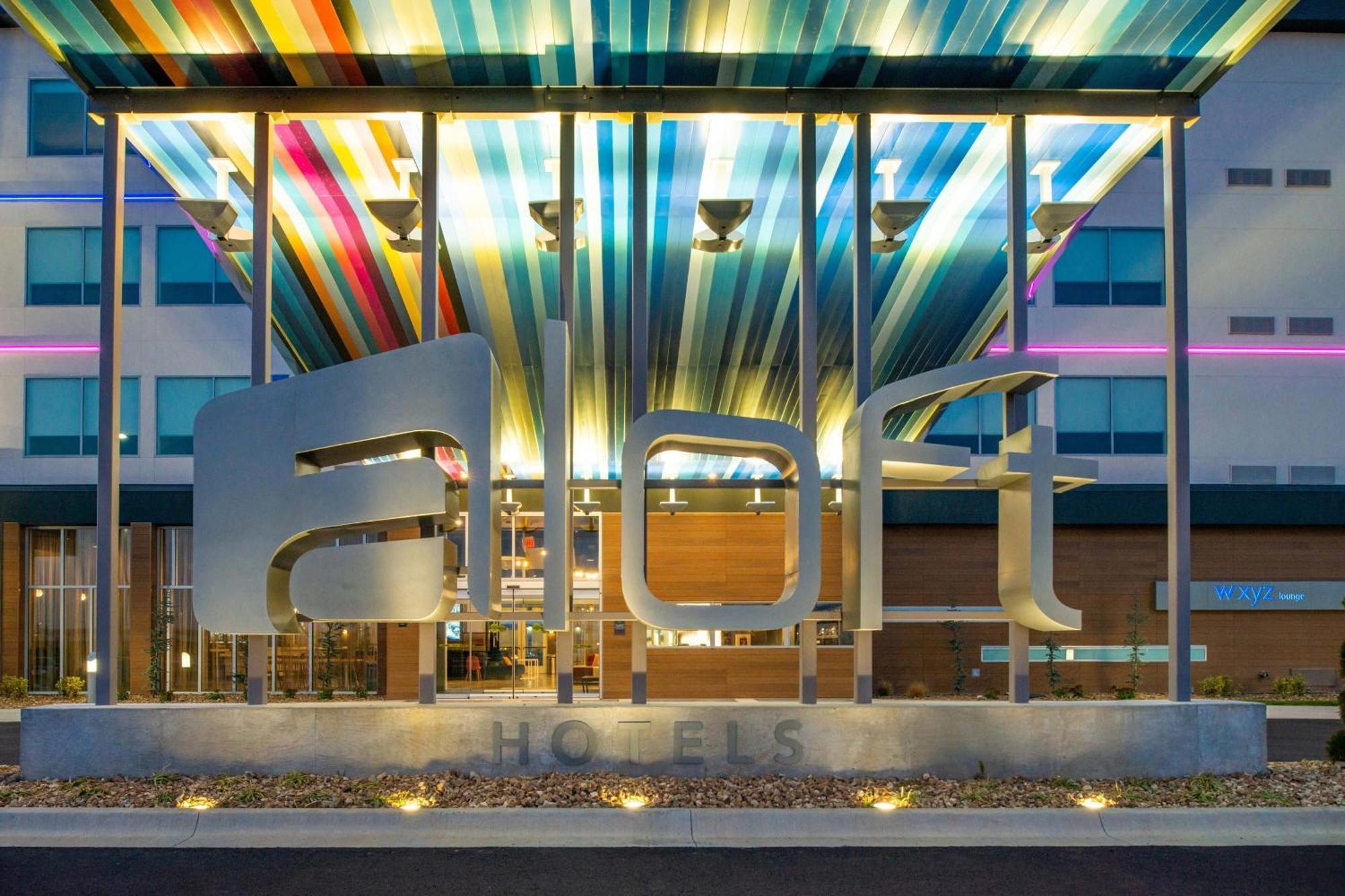 Aloft North Kansas City Exterior photo
