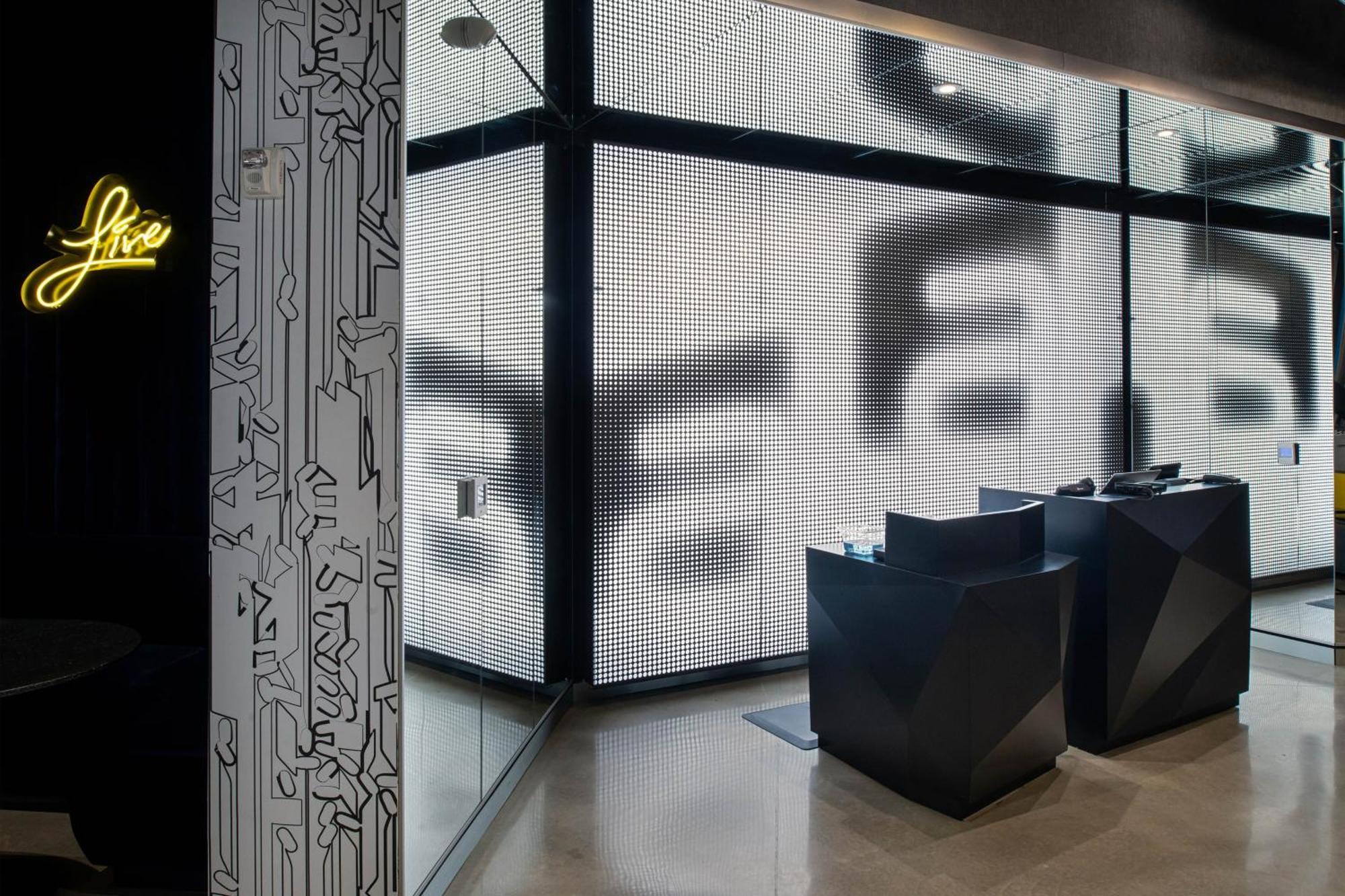 Aloft North Kansas City Exterior photo